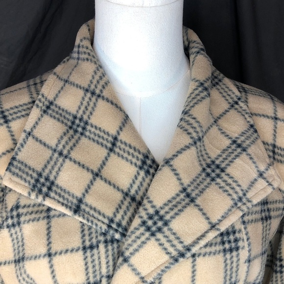 Moda Plaid Teddy Jacket with Belt - Picture 11 of 16